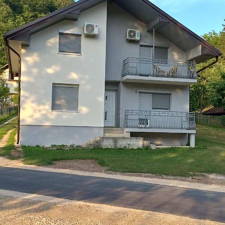 Omar & Una Apartmani Bihać Kültér fotó